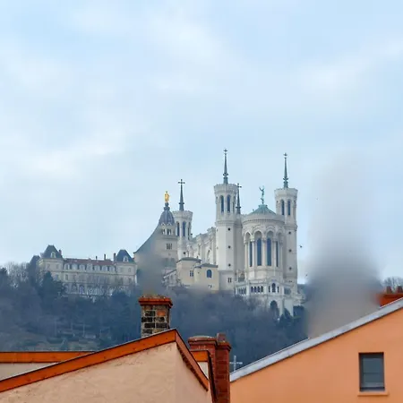 Apartamento Le Secret Des Templiers Lyon Exterior foto
